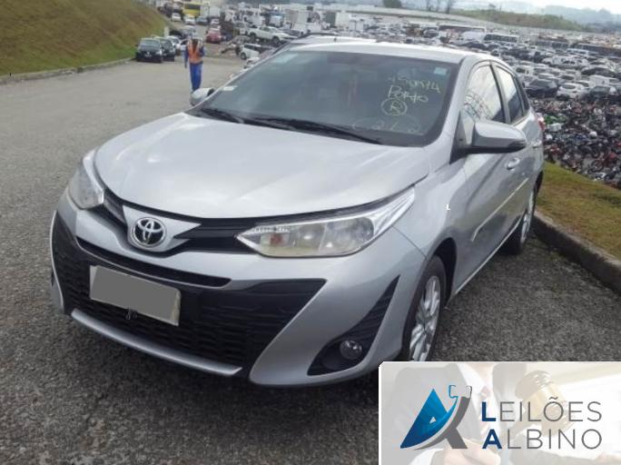 TOYOTA YARIS 19/19